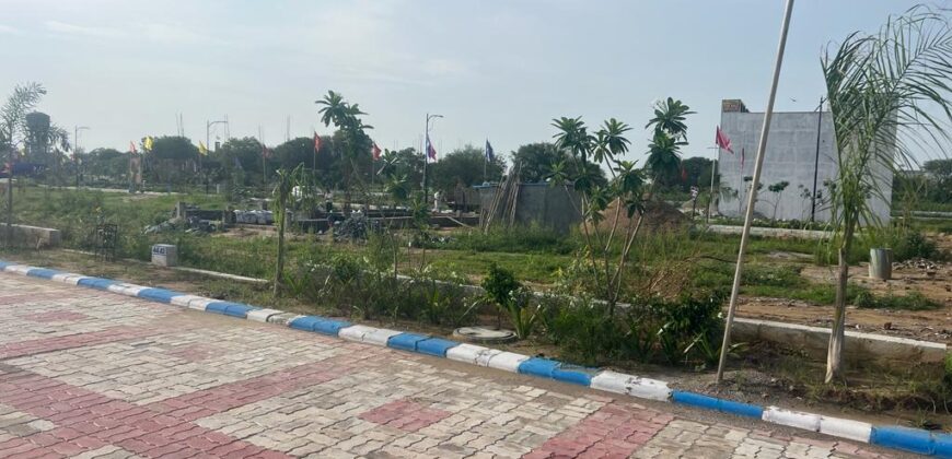 VRB Sapphire Park-2
