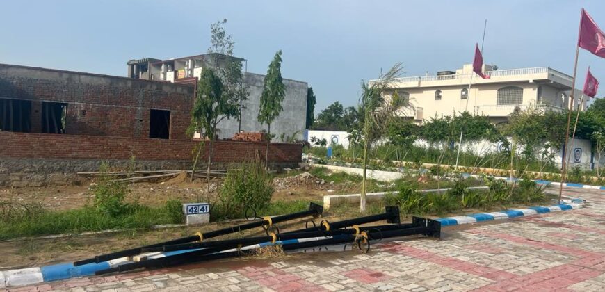 VRB Sapphire Park-2